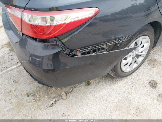 2015 Toyota Camry Le მანქანა იყიდება აუქციონზე, vin: 4T4BF1FK3FR508908, აუქციონის ნომერი: 45065167