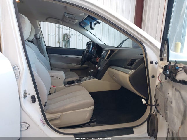 Продажа на аукционе авто 2013 Subaru Outback 2.5i Premium, vin: 4S4BRCCC2D3257862, номер лота: 45065172