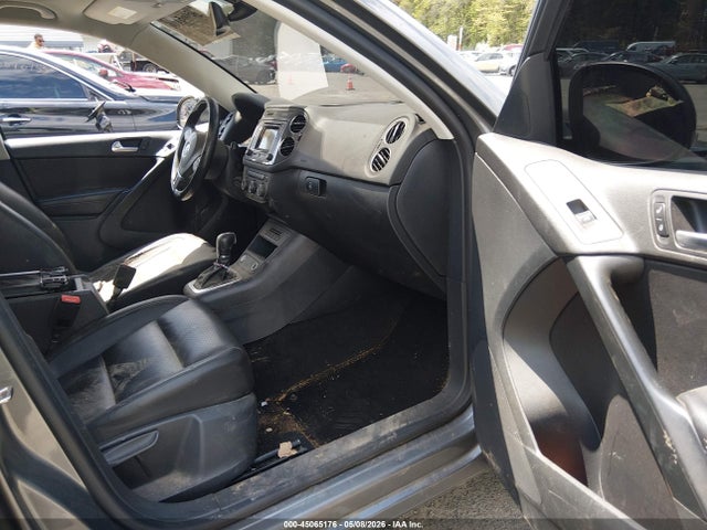 Продаж на аукціоні авто 2016 Volkswagen Tiguan S, vin: WVGAV7AX3GW558308, номер лоту: 45065176