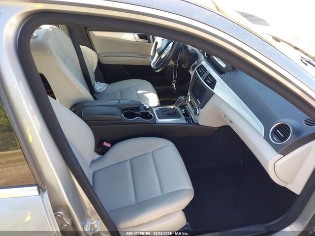 Продажа на аукционе авто 2012 Mercedes-benz C 300 Sport 4matic, vin: WDDGF8BB5CR230178, номер лота: 45065185