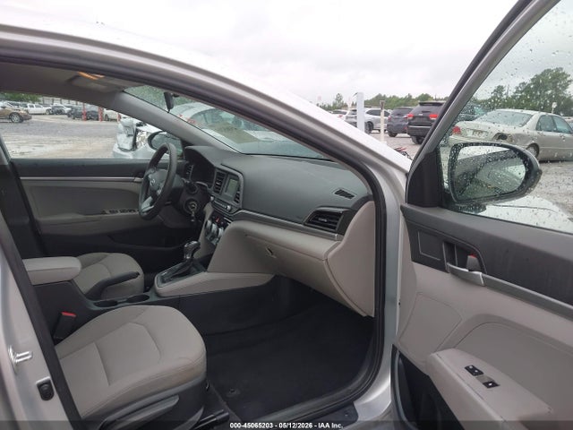 2019 Hyundai Elantra Se მანქანა იყიდება აუქციონზე, vin: 5NPD74LF4KH472602, აუქციონის ნომერი: 45065203