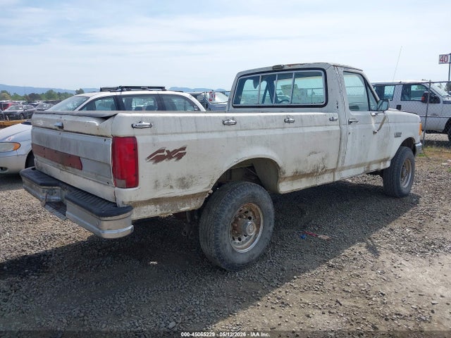 1990 Ford F250 მანქანა იყიდება აუქციონზე, vin: 2FTHF26G5LCA45059, აუქციონის ნომერი: 45065229