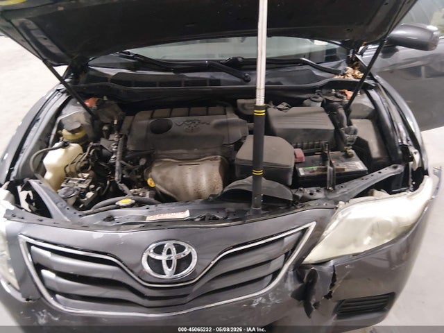 45065232 :رقم المزاد ، 4T1BF3EK9BU614264 vin ، 2011 Toyota Camry Le مزاد بيع