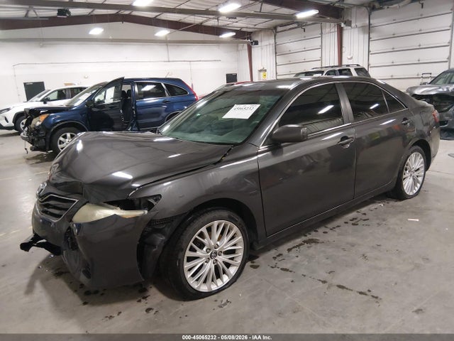 45065232 :رقم المزاد ، 4T1BF3EK9BU614264 vin ، 2011 Toyota Camry Le مزاد بيع