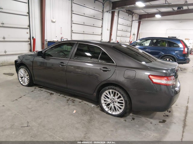 45065232 :رقم المزاد ، 4T1BF3EK9BU614264 vin ، 2011 Toyota Camry Le مزاد بيع
