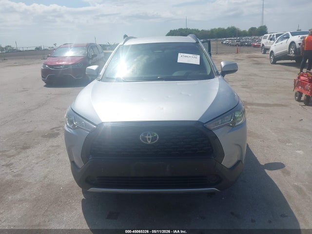 2023 Toyota Corolla Cross Le მანქანა იყიდება აუქციონზე, vin: 7MUCAABG8PV075388, აუქციონის ნომერი: 45065326