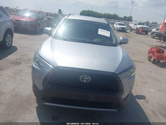2023 Toyota Corolla Cross Le მანქანა იყიდება აუქციონზე, vin: 7MUCAABG8PV075388, აუქციონის ნომერი: 45065326