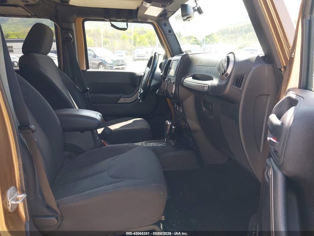2015 Jeep Wrangler Unlimited Sport მანქანა იყიდება აუქციონზე, vin: 1C4BJWDG4FL614475, აუქციონის ნომერი: 45065351