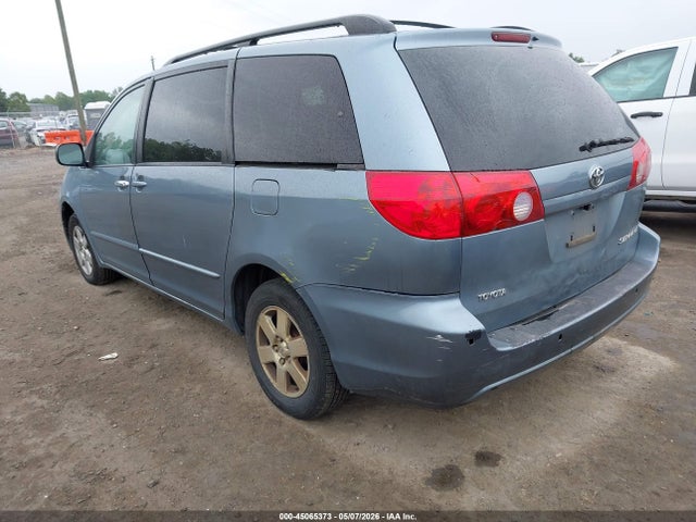 Aukcja sprzedaży 2010 Toyota Sienna Le, vin: 5TDKK4CC8AS300979, numer aukcji: 45065373