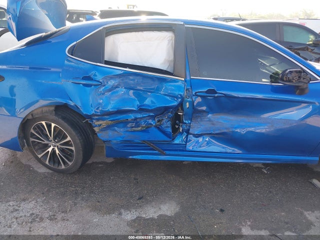 45065393 :رقم المزاد ، 4T1B11HKXKU200618 vin ، 2019 Toyota Camry Se مزاد بيع