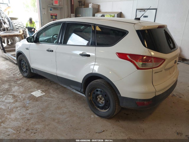 Продажа на аукционе авто 2014 Ford Escape S, vin: 1FMCU0F77EUE01661, номер лота: 45065396