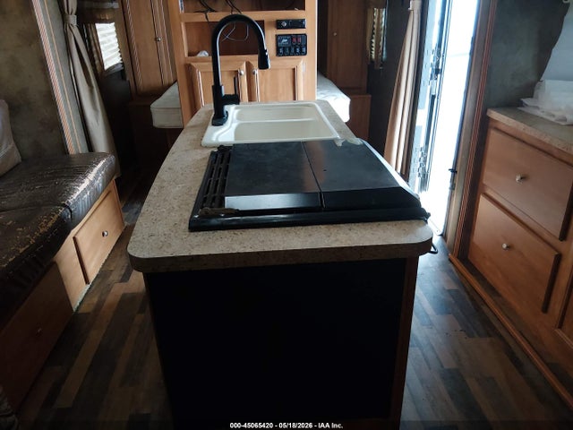 Shasta Flyte 2015 5ZT2SYUB5FE005010 Image 14