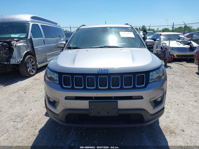 2017 Jeep New Compass Latitude 4x4 მანქანა იყიდება აუქციონზე, vin: 3C4NJDBB5HT679786, აუქციონის ნომერი: 45065452