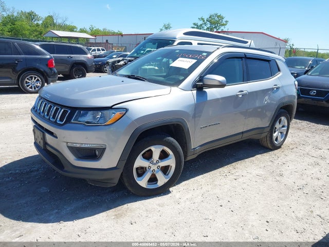 2017 Jeep New Compass Latitude 4x4 მანქანა იყიდება აუქციონზე, vin: 3C4NJDBB5HT679786, აუქციონის ნომერი: 45065452