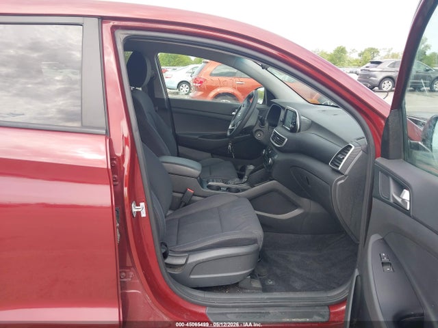 KM8J2CA47LU168051 Hyundai TUCSON SE