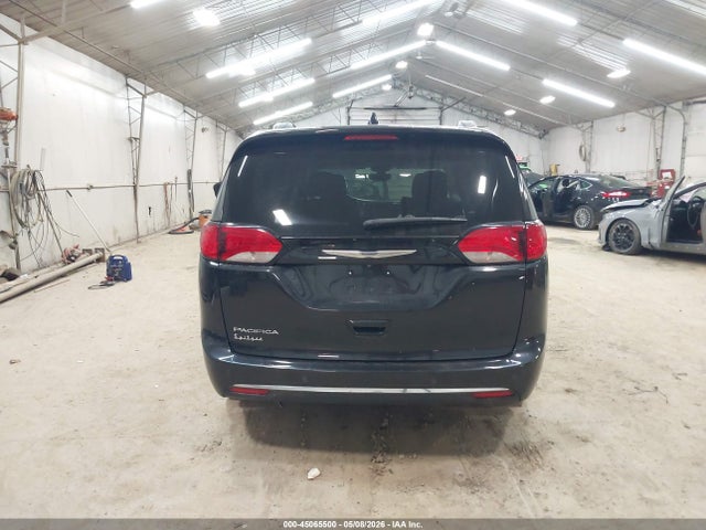 45065500 :رقم المزاد ، 2C4RC1BG7KR613482 vin ، 2019 Chrysler Pacifica Touring L مزاد بيع