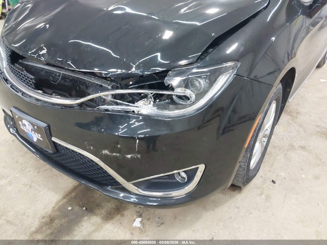 45065500 :رقم المزاد ، 2C4RC1BG7KR613482 vin ، 2019 Chrysler Pacifica Touring L مزاد بيع