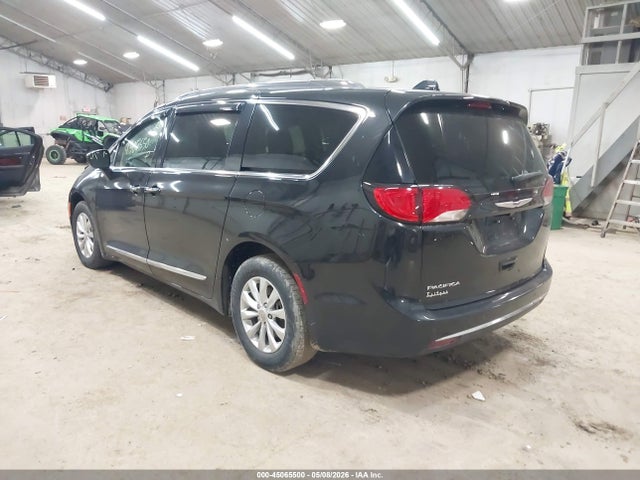 45065500 :رقم المزاد ، 2C4RC1BG7KR613482 vin ، 2019 Chrysler Pacifica Touring L مزاد بيع