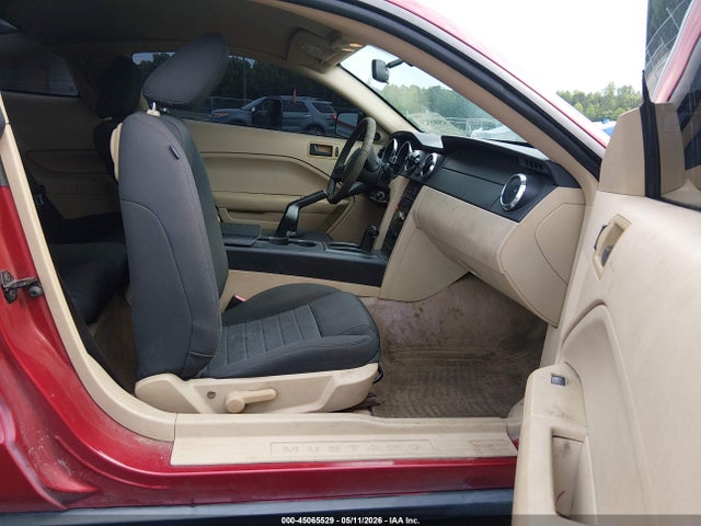Продажа на аукционе авто 2005 Ford Mustang V6 Deluxe/v6 Premium, vin: 1ZVFT80N255237401, номер лота: 45065529