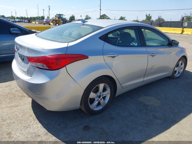 Продажа на аукционе авто 2013 Hyundai Elantra Gls, vin: 5NPDH4AE7DH387425, номер лота: 45065600