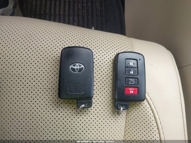 Toyota Highlander Limited Platinum 2017 5TDDZRFH7HS393819 Image 11