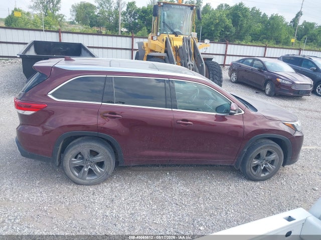 Toyota Highlander Limited Platinum 2017 5TDDZRFH7HS393819 Image 13