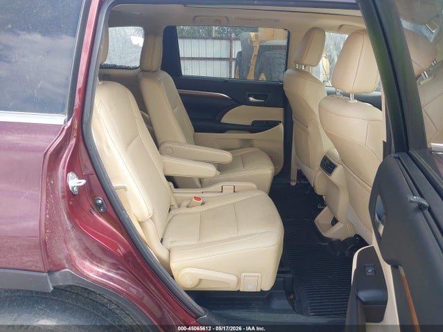 Toyota Highlander Limited Platinum 2017 5TDDZRFH7HS393819 Image 8
