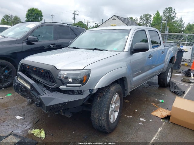 Продаж на аукціоні авто 2015 Toyota Tacoma Base V6, vin: 3TMLU4EN1FM165414, номер лоту: 45065624