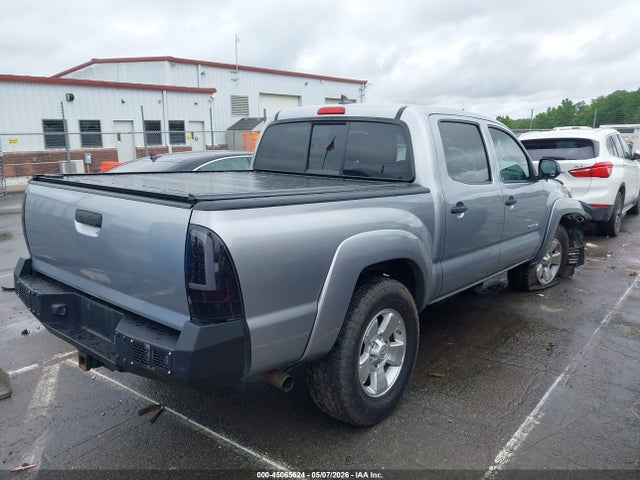 Продаж на аукціоні авто 2015 Toyota Tacoma Base V6, vin: 3TMLU4EN1FM165414, номер лоту: 45065624