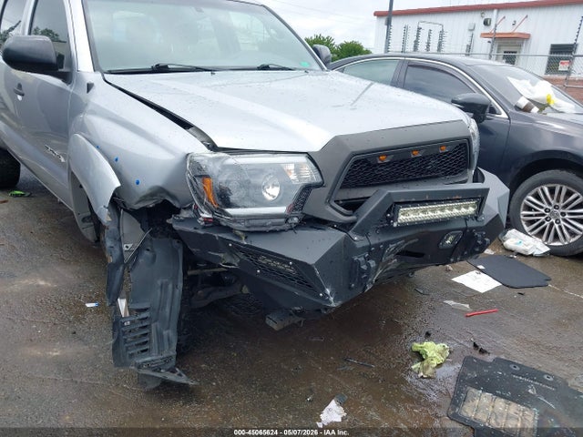 Продаж на аукціоні авто 2015 Toyota Tacoma Base V6, vin: 3TMLU4EN1FM165414, номер лоту: 45065624