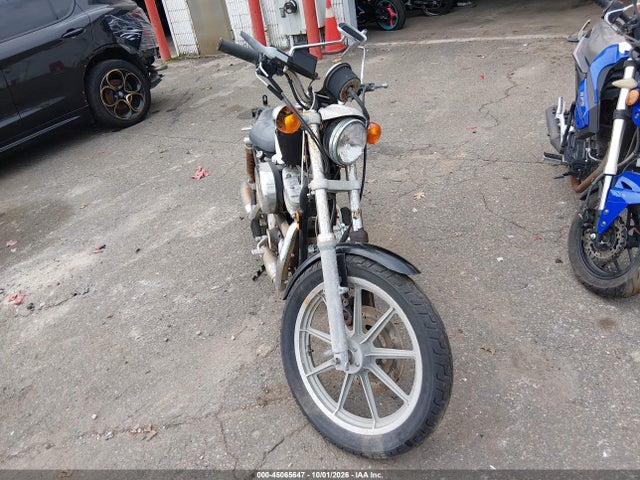 45065647 :رقم المزاد ، 1HD4CAM15RY201469 vin ، 1994 Harley-davidson Xlh883 مزاد بيع