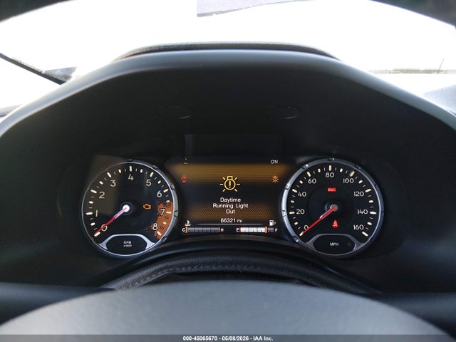Auction sale of the 2017 Jeep Renegade Altitude Fwd, vin: ZACCJABH8HPG54205, lot number: 45065670