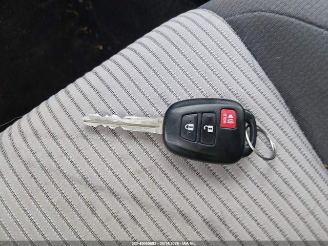 45065692 :رقم المزاد ، JTMRFREV8FJ039517 vin ، 2015 Toyota Rav4 Xle مزاد بيع