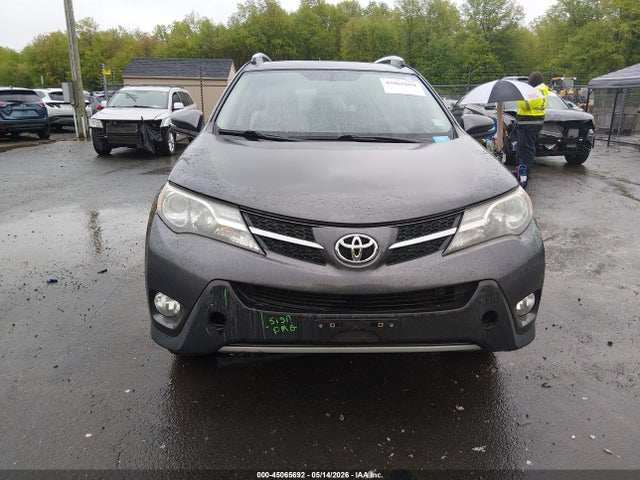 45065692 :رقم المزاد ، JTMRFREV8FJ039517 vin ، 2015 Toyota Rav4 Xle مزاد بيع