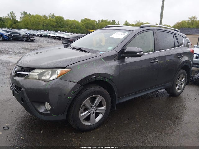 45065692 :رقم المزاد ، JTMRFREV8FJ039517 vin ، 2015 Toyota Rav4 Xle مزاد بيع