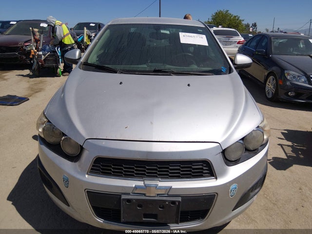 2015 Chevrolet Sonic Ls Auto მანქანა იყიდება აუქციონზე, vin: 1G1JA5SG9F4143256, აუქციონის ნომერი: 45065770