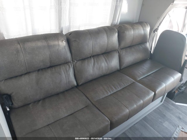 Продажа на аукционе авто 2010 Ford E-350 Cutaway, vin: 1FDEE3FS8ADA58395, номер лота: 45065822