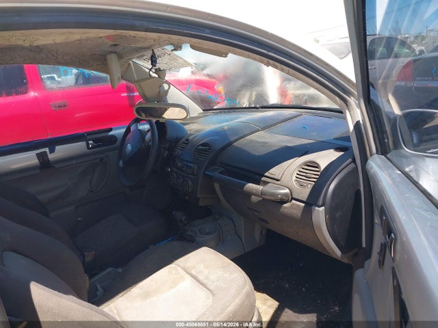 45065851 :رقم المزاد ، 3VWBK21C43M402657 vin ، 2003 Volkswagen New Beetle Gl مزاد بيع