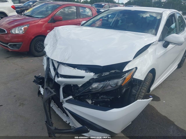 Продажа на аукционе авто 2024 Toyota Camry Se, vin: 4T1G11AK6RU884321, номер лота: 45065881