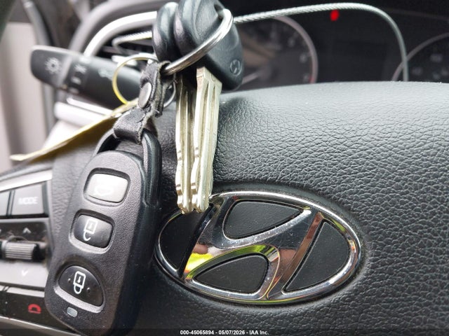 Aukcja sprzedaży 2017 Hyundai Elantra Se, vin: KMHD74LF4HU371389, numer aukcji: 45065894