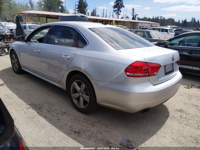 Продаж на аукціоні авто 2015 Volkswagen Passat 1.8t Limited Edition, vin: 1VWAT7A31FC083777, номер лоту: 45065897