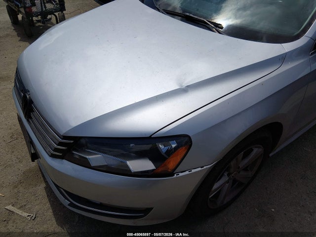 Продаж на аукціоні авто 2015 Volkswagen Passat 1.8t Limited Edition, vin: 1VWAT7A31FC083777, номер лоту: 45065897