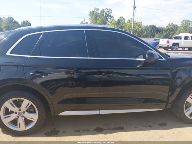 45065918 :رقم المزاد ، WA1BNAFYXJ2161999 vin ، 2018 Audi Q5 2.0t Premium/2.0t Tech Premium مزاد بيع