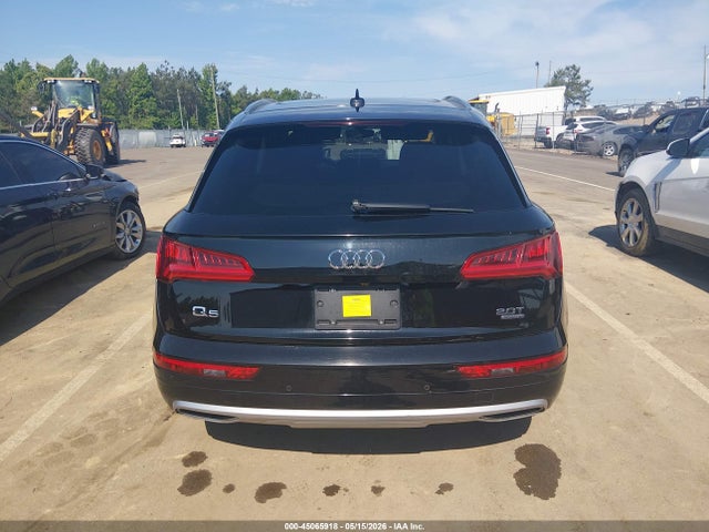 45065918 :رقم المزاد ، WA1BNAFYXJ2161999 vin ، 2018 Audi Q5 2.0t Premium/2.0t Tech Premium مزاد بيع