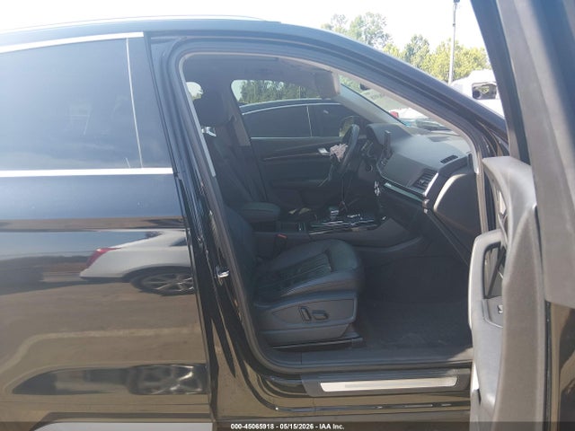 45065918 :رقم المزاد ، WA1BNAFYXJ2161999 vin ، 2018 Audi Q5 2.0t Premium/2.0t Tech Premium مزاد بيع