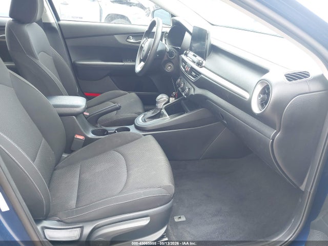2021 Kia Forte Lxs მანქანა იყიდება აუქციონზე, vin: 3KPF24AD3ME271287, აუქციონის ნომერი: 45065955