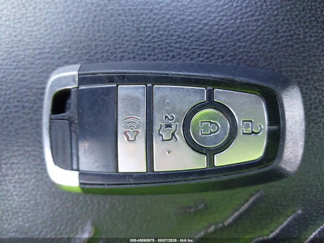 45065979 :رقم المزاد ، 3FA6P0H78HR321325 vin ، 2017 Ford Fusion Se مزاد بيع