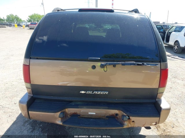 45066024 :رقم المزاد ، 1GNDT13X34K161323 vin ، 2004 Chevrolet Blazer Ls مزاد بيع
