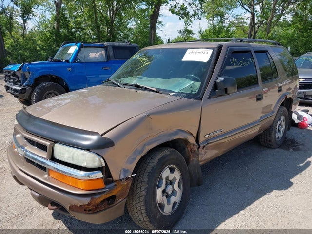 45066024 :رقم المزاد ، 1GNDT13X34K161323 vin ، 2004 Chevrolet Blazer Ls مزاد بيع
