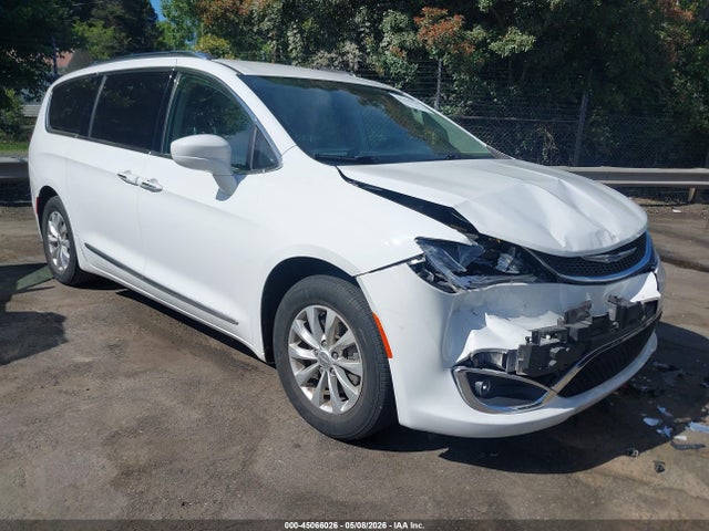 Aukcja sprzedaży 2019 Chrysler Pacifica Touring L, vin: 2C4RC1BG6KR555400, numer aukcji: 45066026
